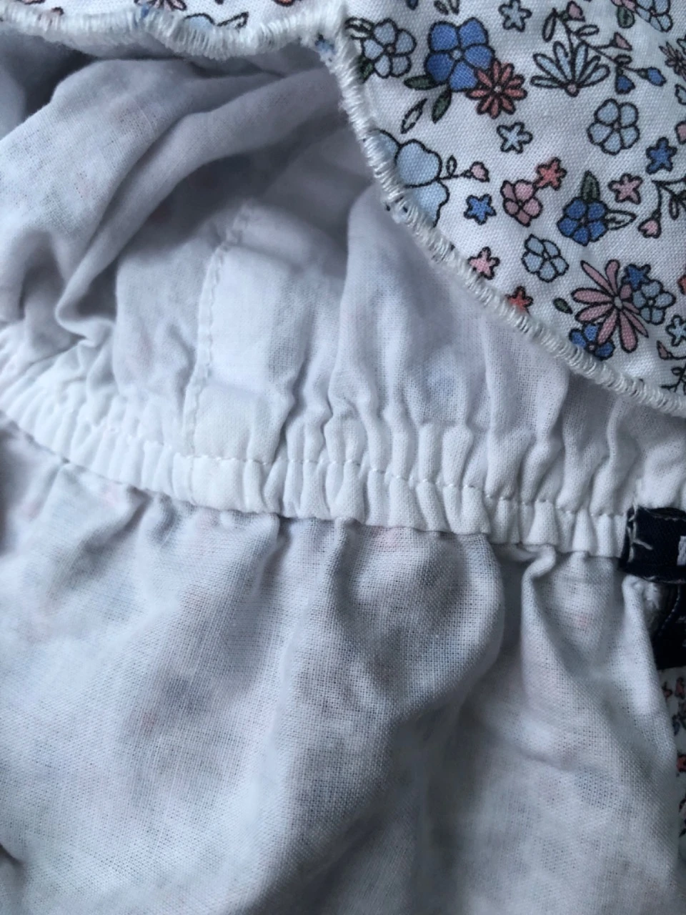 Conjunto Kiabi 1 mes: blusa + short + sombrero – photo 8